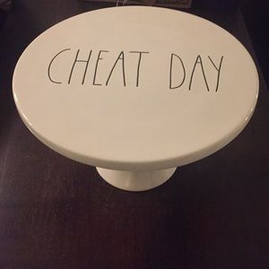 🎂 RaeDunn Cake stand cheat day